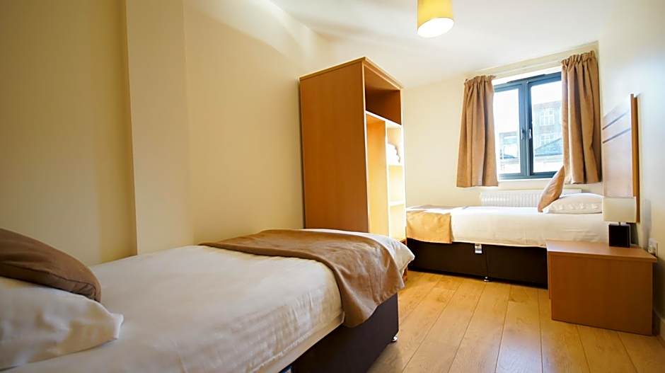 Crompton Court Apartments