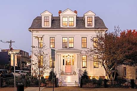 134 Prince - Luxury Boutique Hotel