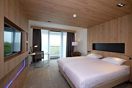 Superior Room 1 Twin Bed