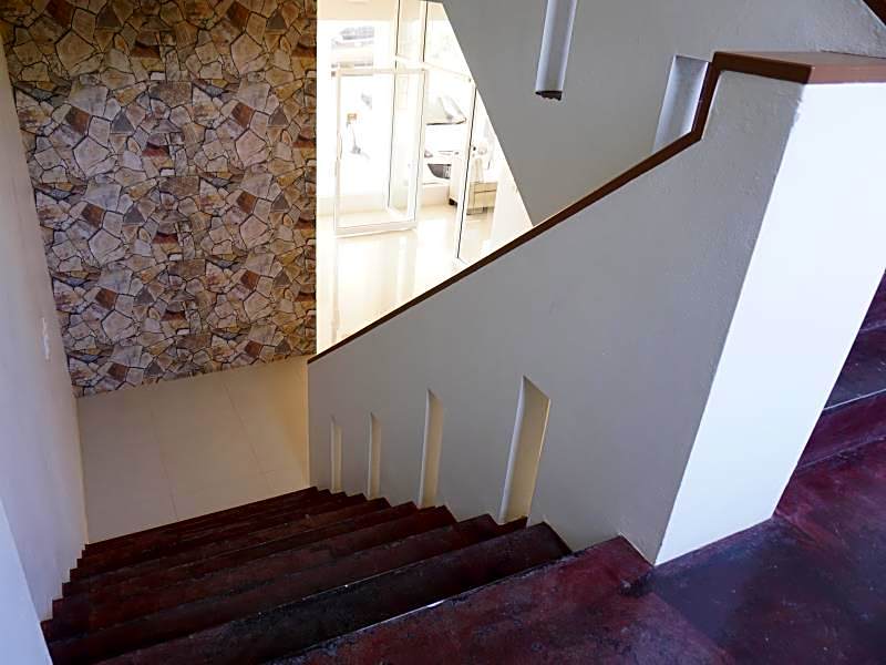 Chompu Nakarin Apartment