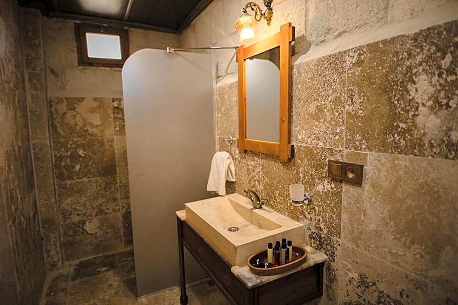 Çavuşin Cave House-Cappadocia