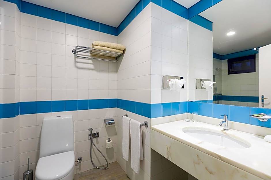 Terrace Mar Suite Hotel