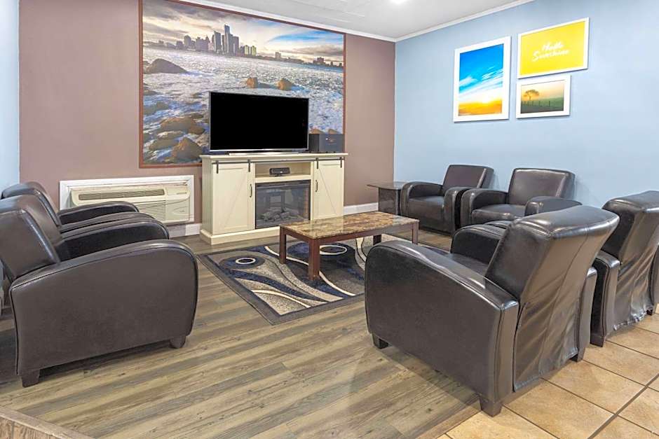 Days Inn by Wyndham Livonia/Canton/Detroit