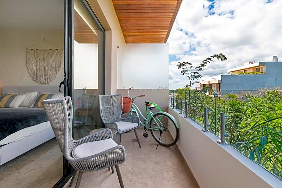 Serenity in the Sky - Studio with Rooftop and Plunge pool