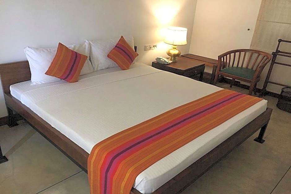 Port View City Hotel