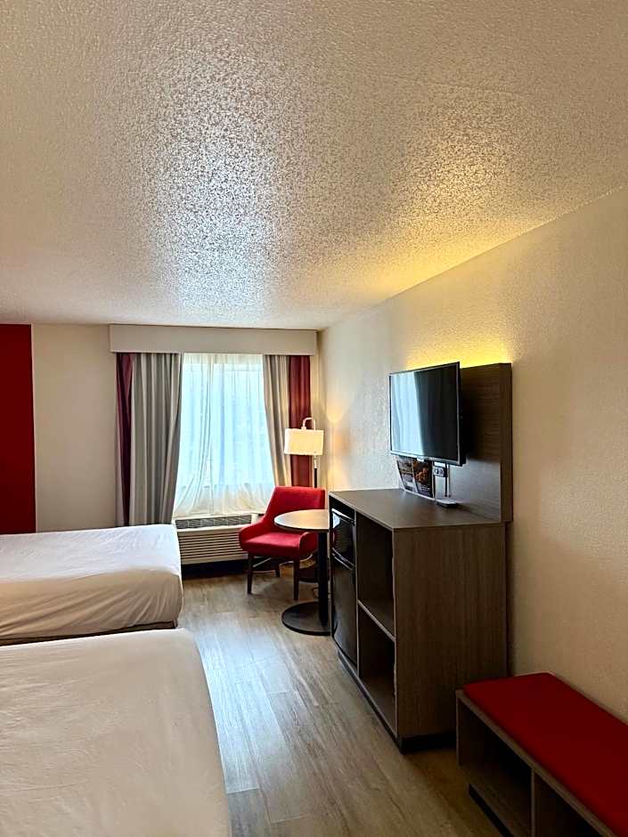 Ramada by Wyndham Glendale Heights/Lombard