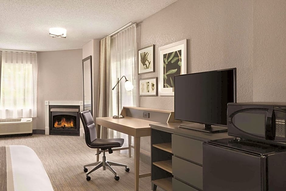 Country Inn & Suites by Radisson, Pigeon Forge South, TN