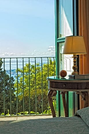 Classic Room, 1 Double or 2 Twin Beds, Balcony, Sea Facing (1 Double Bed)