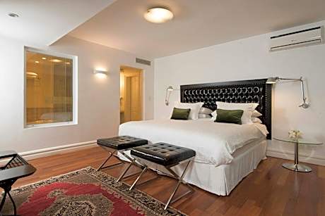 Studio Apartment, 1 King