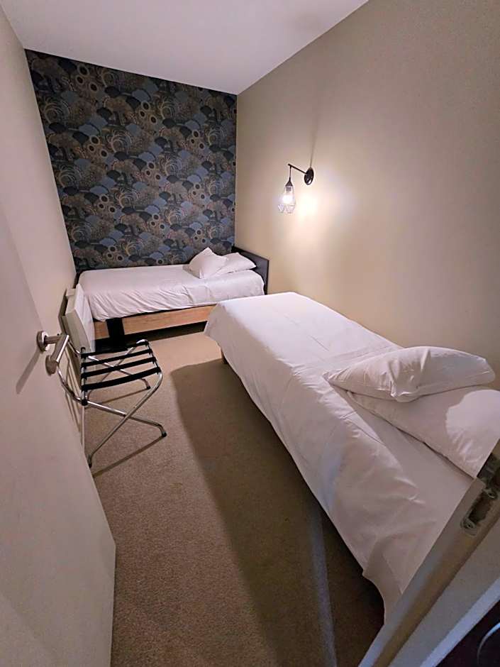 Au Loup Historic Apartments