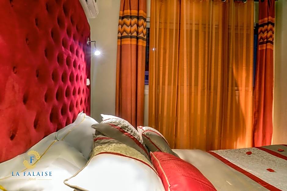 Hotel Résidence La Falaise