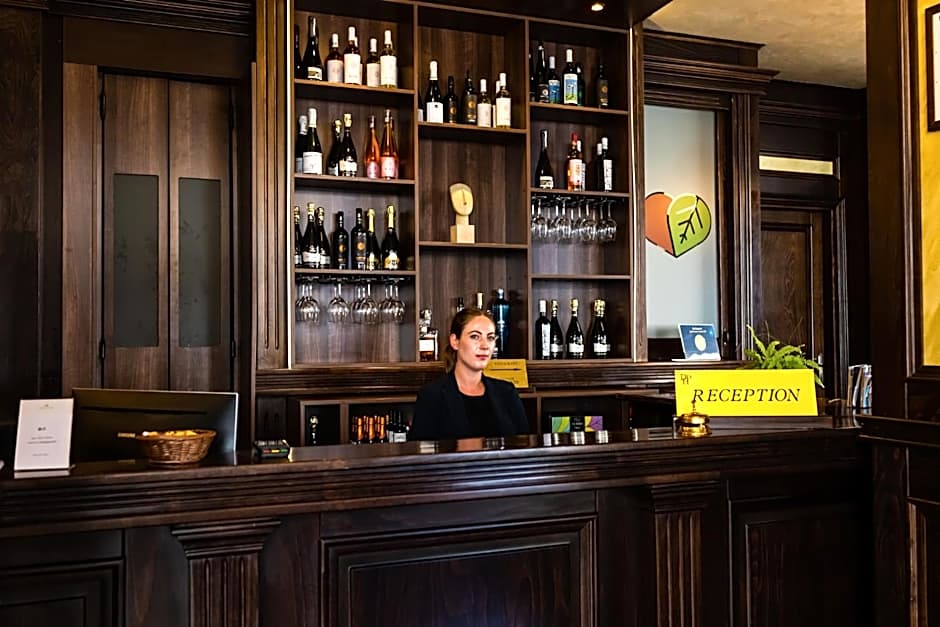 Daily Plaza Boutique Hotel
