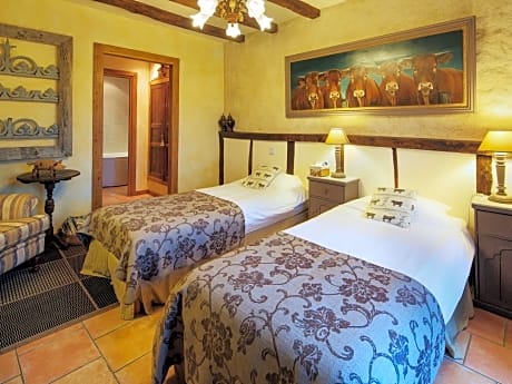 Ch. -Double room-Standard-Ensuite with Shower-Garden View