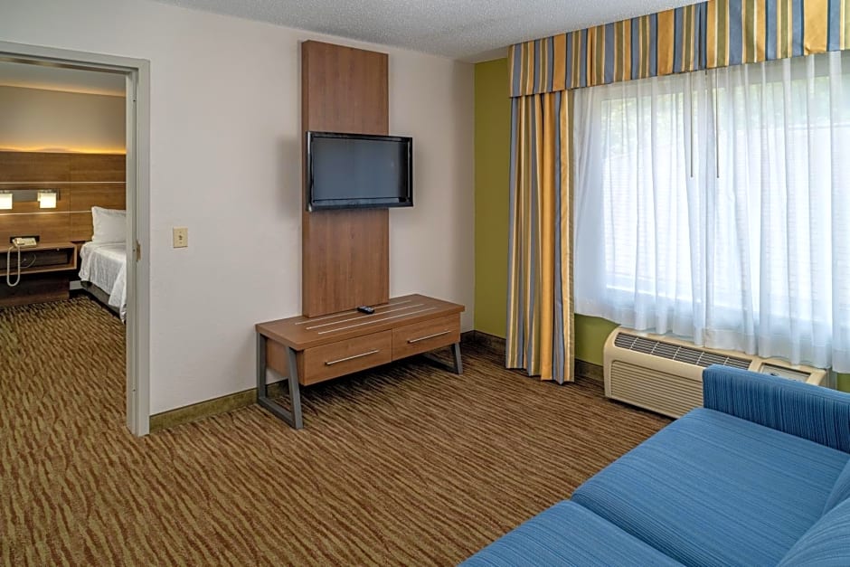 Holiday Inn Express and Suites Pikeville By IHG