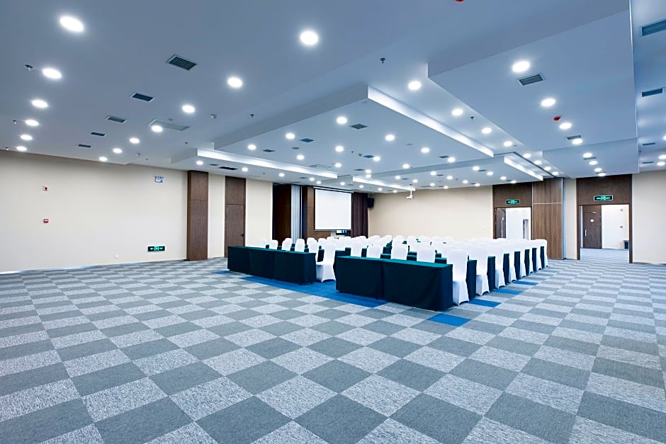 HOLIDAY INN EXPRESS HARBIN NANGANG