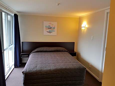 One-Bedroom Executive Suite