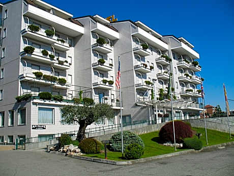 Air Palace Hotel