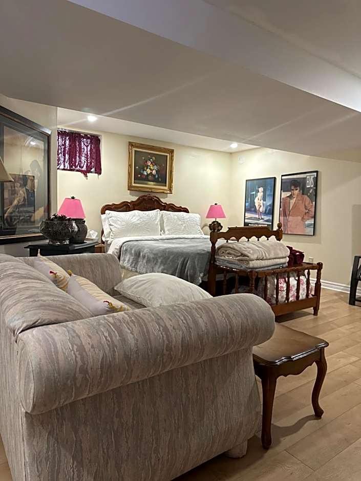 Blue Gables Bed and Breakfast