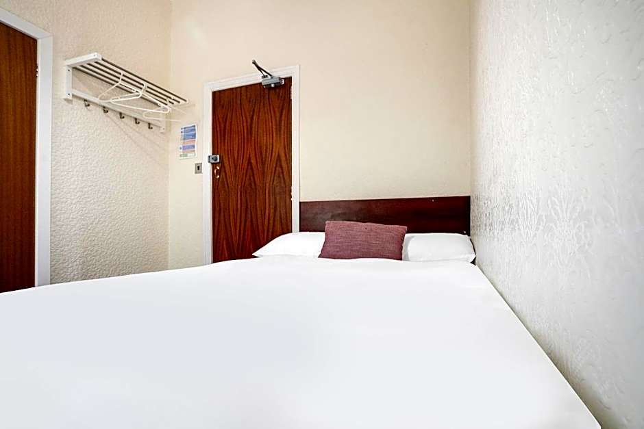 OYO St Kildas, Blackpool Central