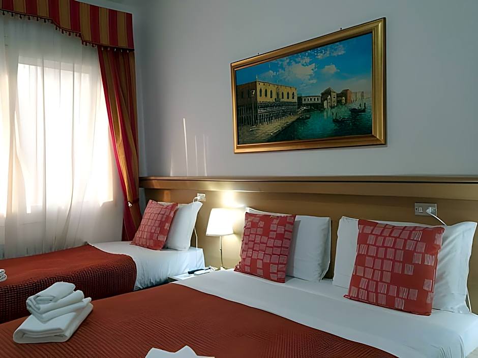 HOTEL TiTO