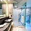 Safi Royal Luxury Metropolitan