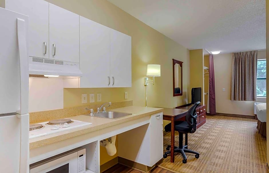 Extended Stay America Suites - Providence - West Warwick