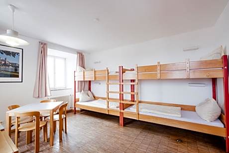 Quadruple Room with Private Bathroom