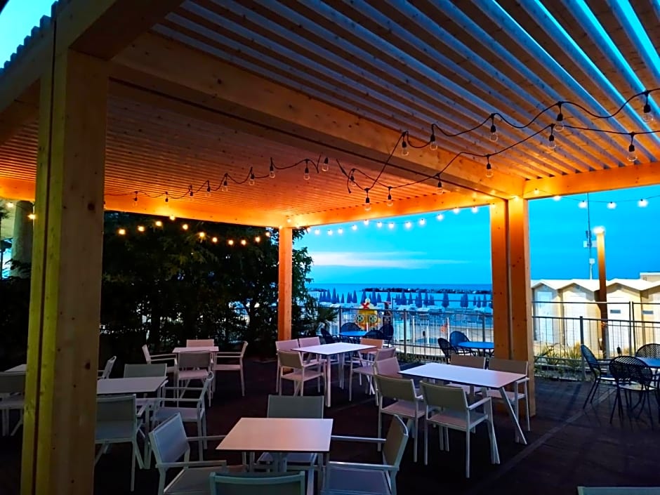 Hotel Cola Frontemare
