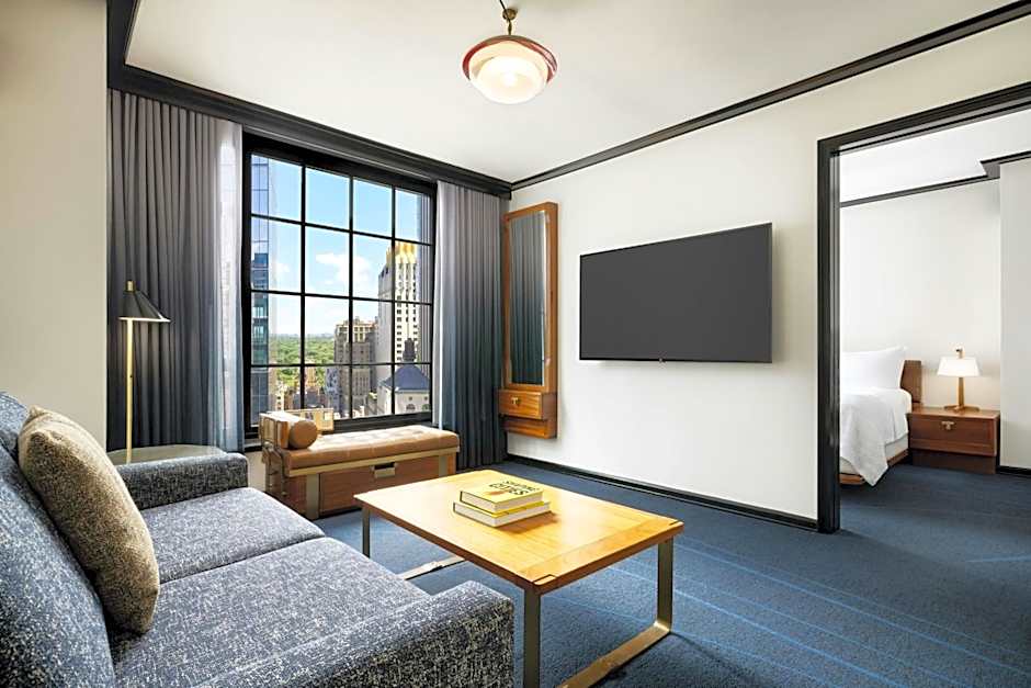 Photo 1 of 16 of Park 1 Bedroom 1 King Bed with Sofabed Suite