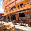 Hotel Bucaneros