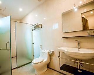 A25 Hotel - 15 Hang Than