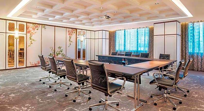The Athenee Hotel, a Luxury Collection Hotel, Bangkok