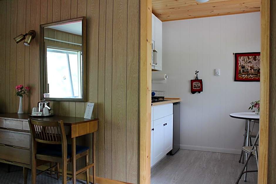 Sandy Point Motel