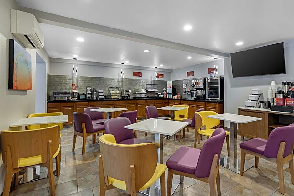 Best Western Plus Altoona Inn