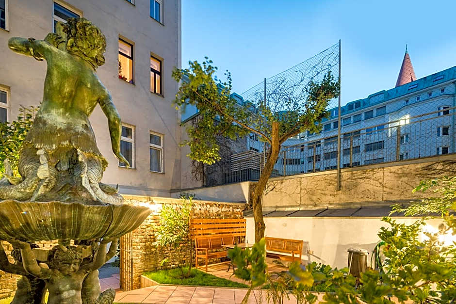Best Western Plus Celebrity Suites