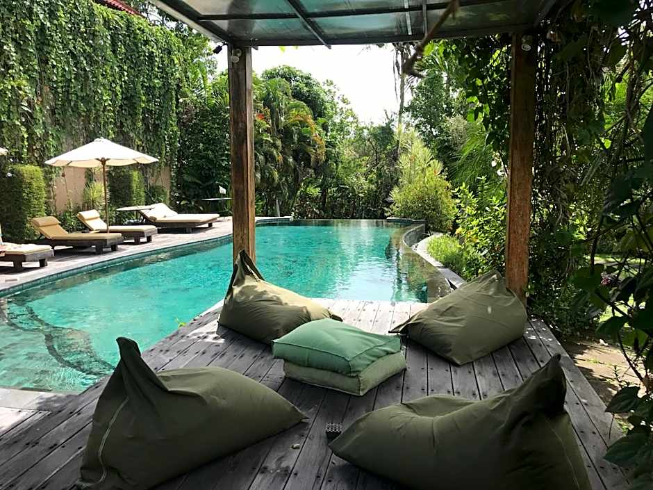 Wayang Retreat