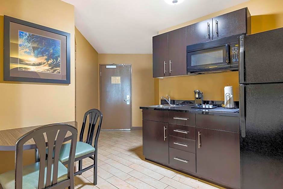 Best Western Plus Oceanside Palms Hotel