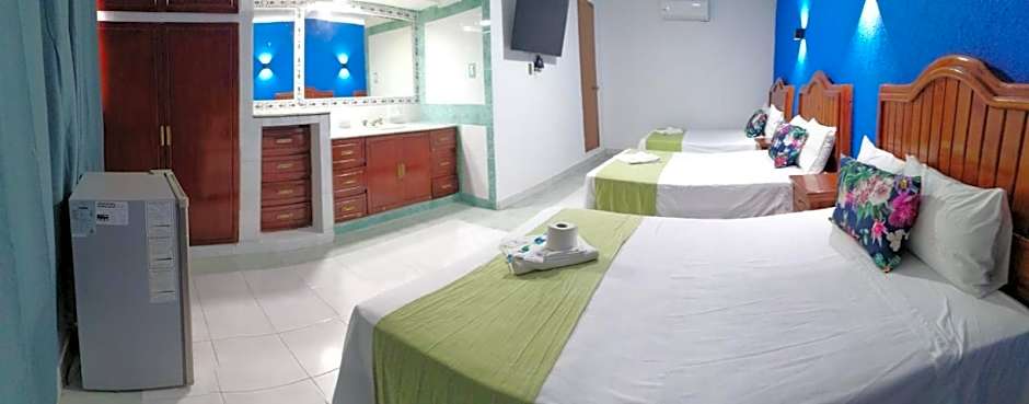 Hotel Capri Playa a una calle de la Playa Regatas