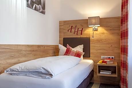 Economy Single Room