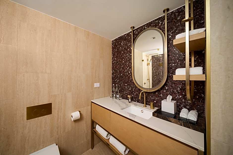 Amora Hotel Adelaide