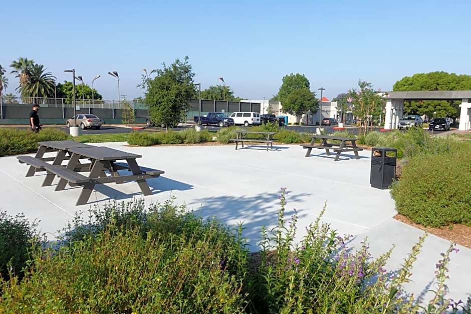 Motel 6-Claremont, CA