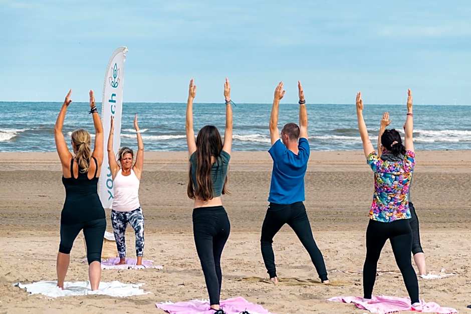 The Flying Pig Beach Hostel Age 18 to 40