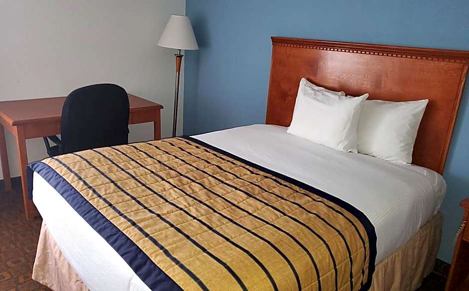 Photo 1 of 4 of 1 King Bed, Accessible