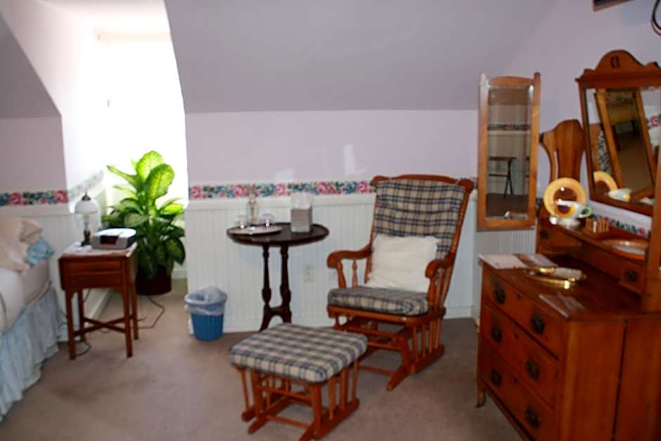 Woodrow House Bed & Breakfast