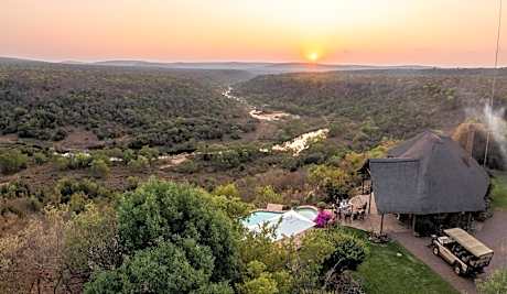 Magari Safari Lodge