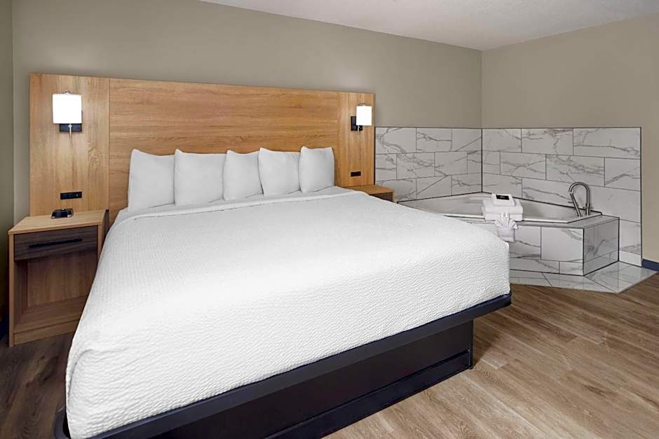 La Quinta Inn & Suites by Wyndham Mansfield, Oh