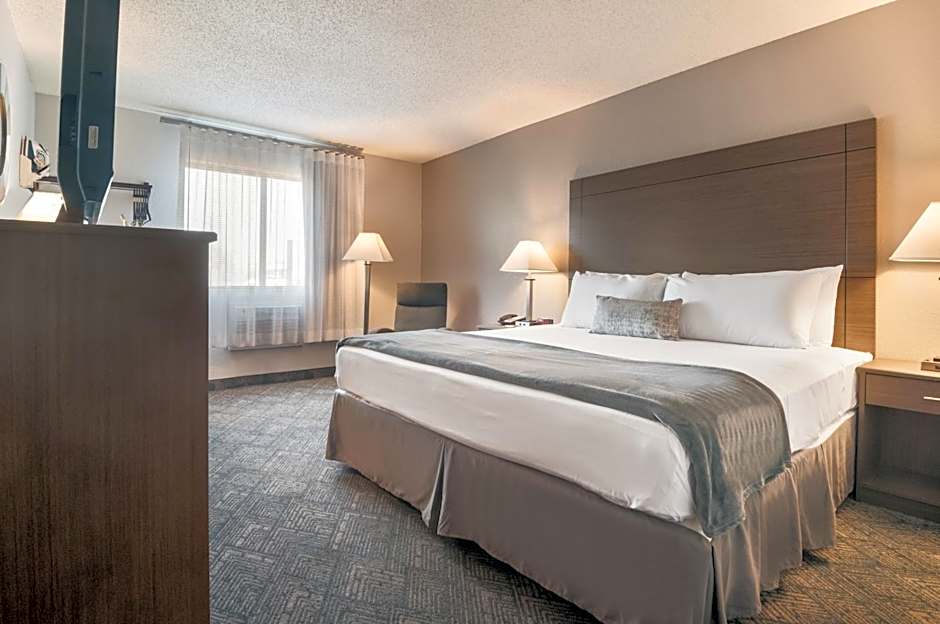 American Inn & Suites Metro Airport