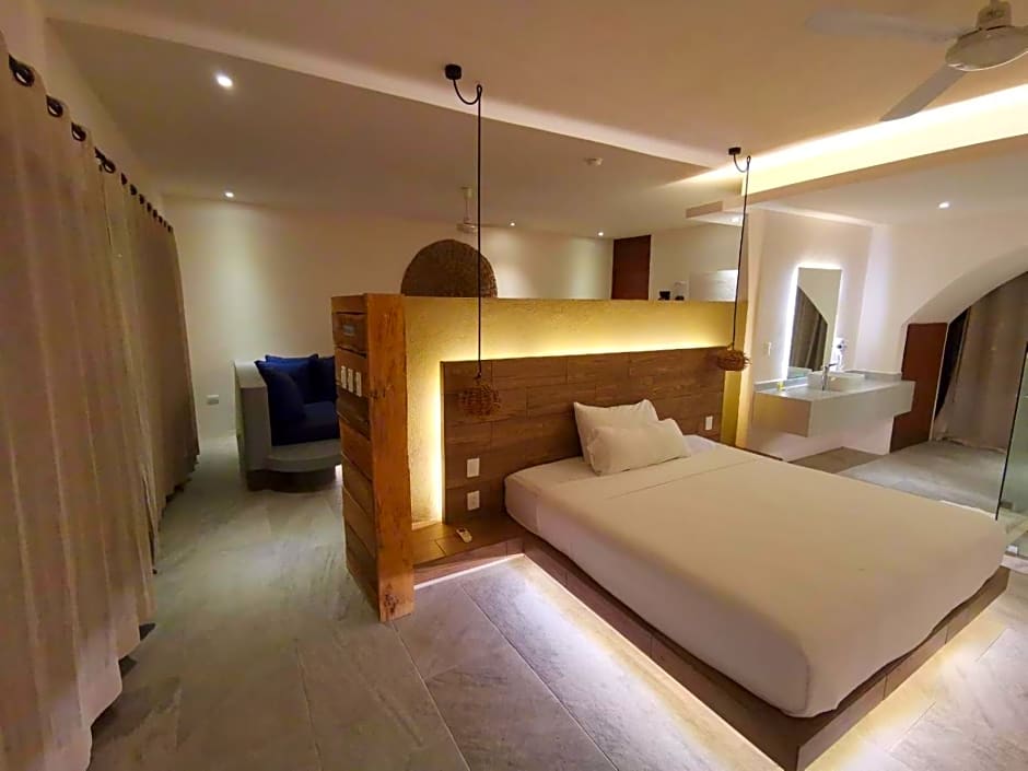Kuun Taak Tulum