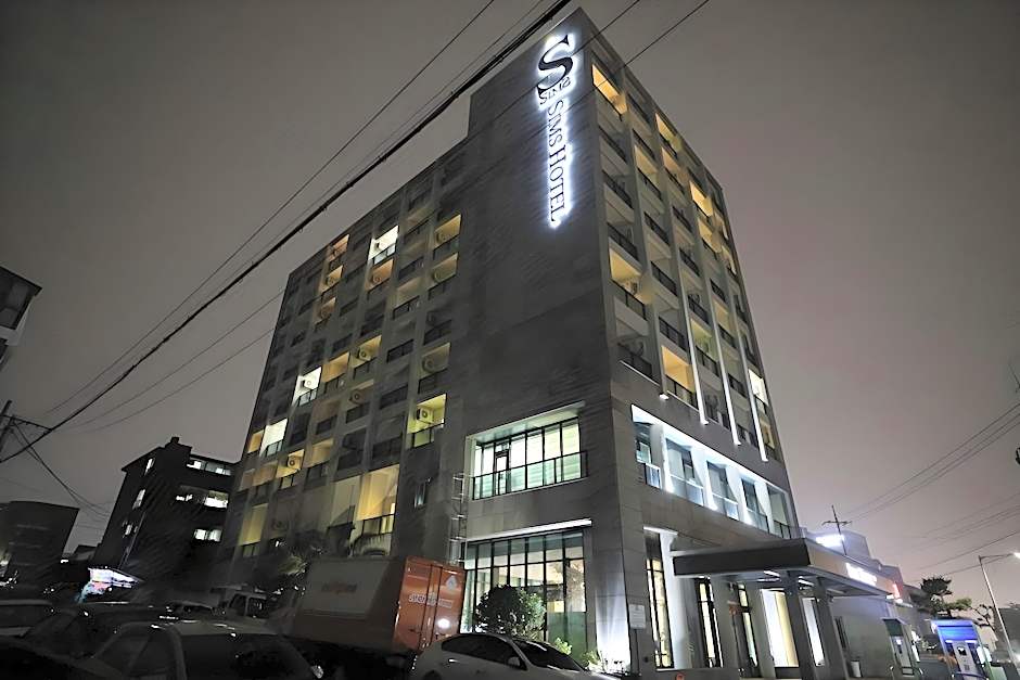 Sims Hotel