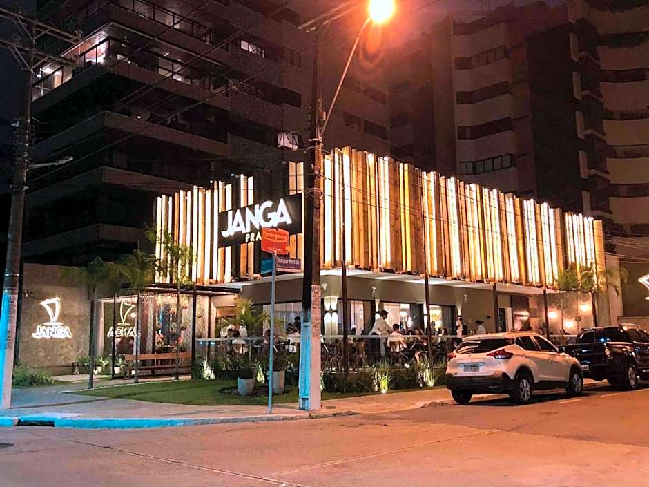 TIME - 718 · TIME - Luxo e sofisticação na praia de Ponta Verde